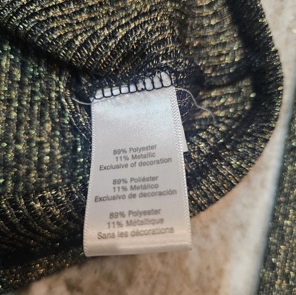 The Edit by Seventeen Metallic Lace-Up Back Crop Top | Size M - Picture 5 of 9